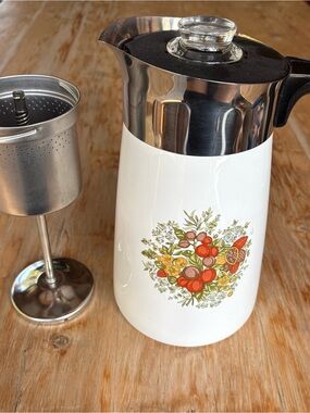 Corningware White Thermal Carafe with Gold Logo Spice of Life Percolate 10 cup